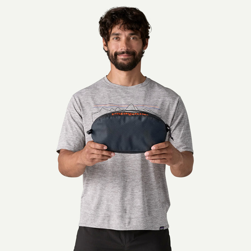 Patagonia Black Hole Cube 3L (Smolder Blue w/Amanita Red)