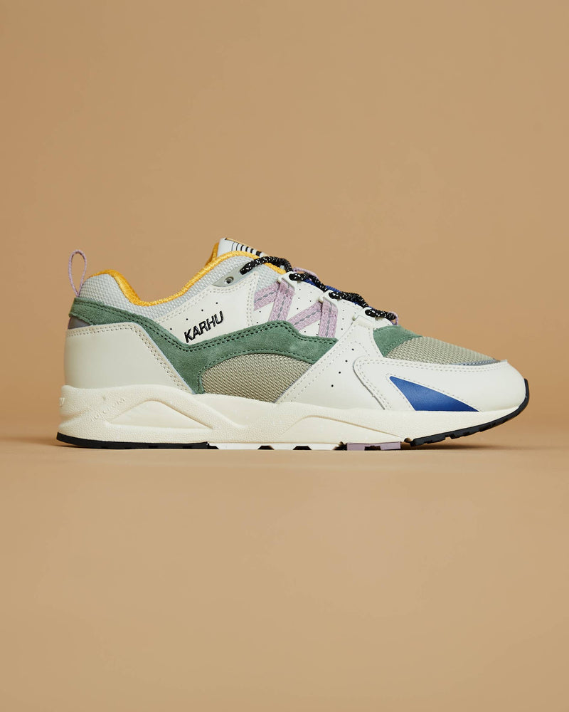 Karhu Fusion 2.0 (Lily White / Loden Frost)
