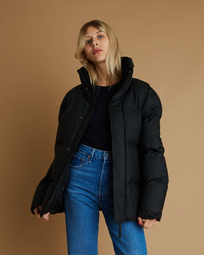 Rains Boxy Puffer Jacket (Black)