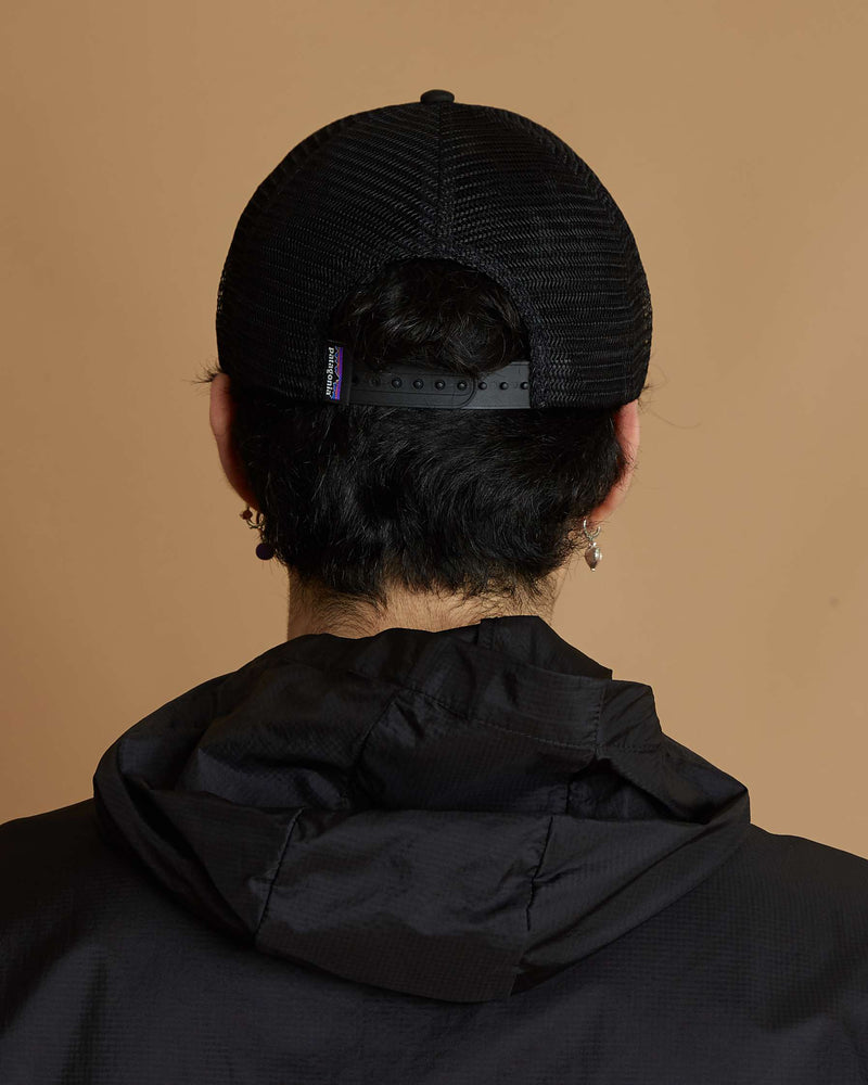 Patagonia P-6 Logo Trucker Hat (Blk)