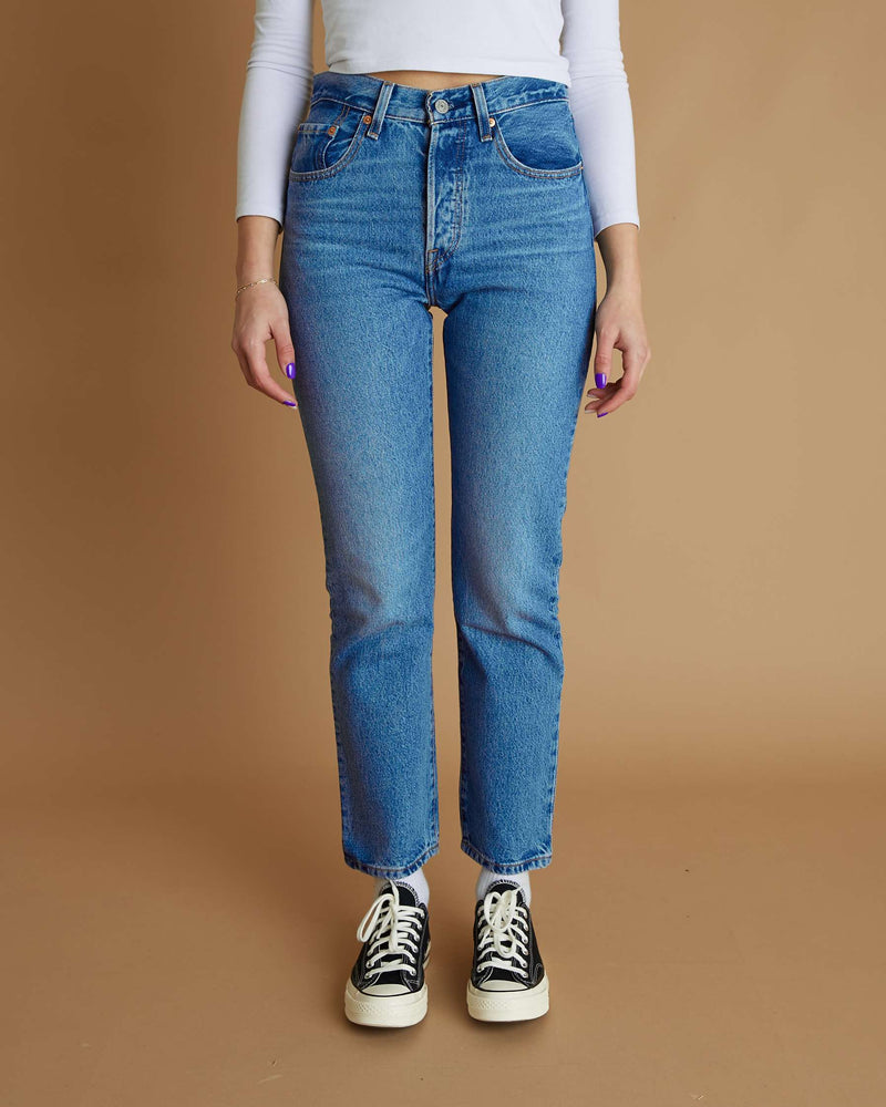 Levi’s 501 Crop (Medium Indigo Worn In)