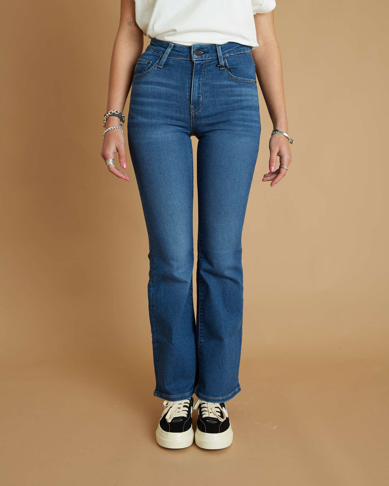 Levi’s 726 Hr Flare (Medium Indigo Worn In)