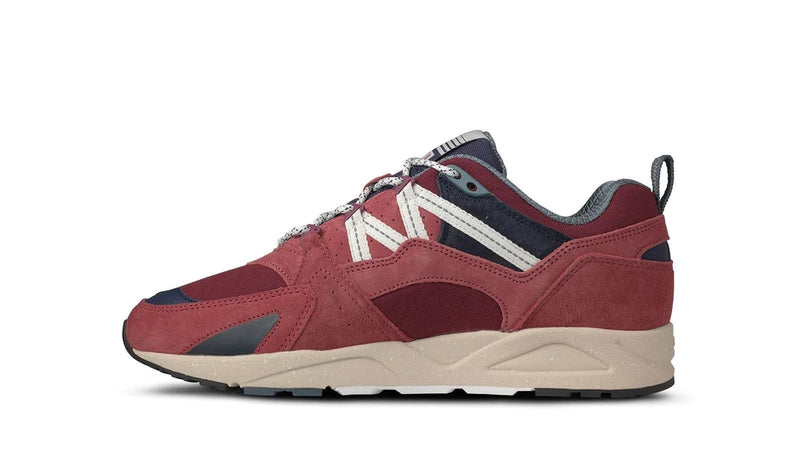 Karhu Fusion 2.0 (Mineral Red/Lily White)