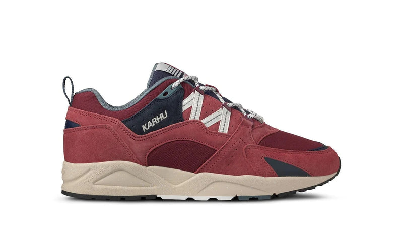 Karhu Fusion 2.0 (Mineral Red/Lily White)